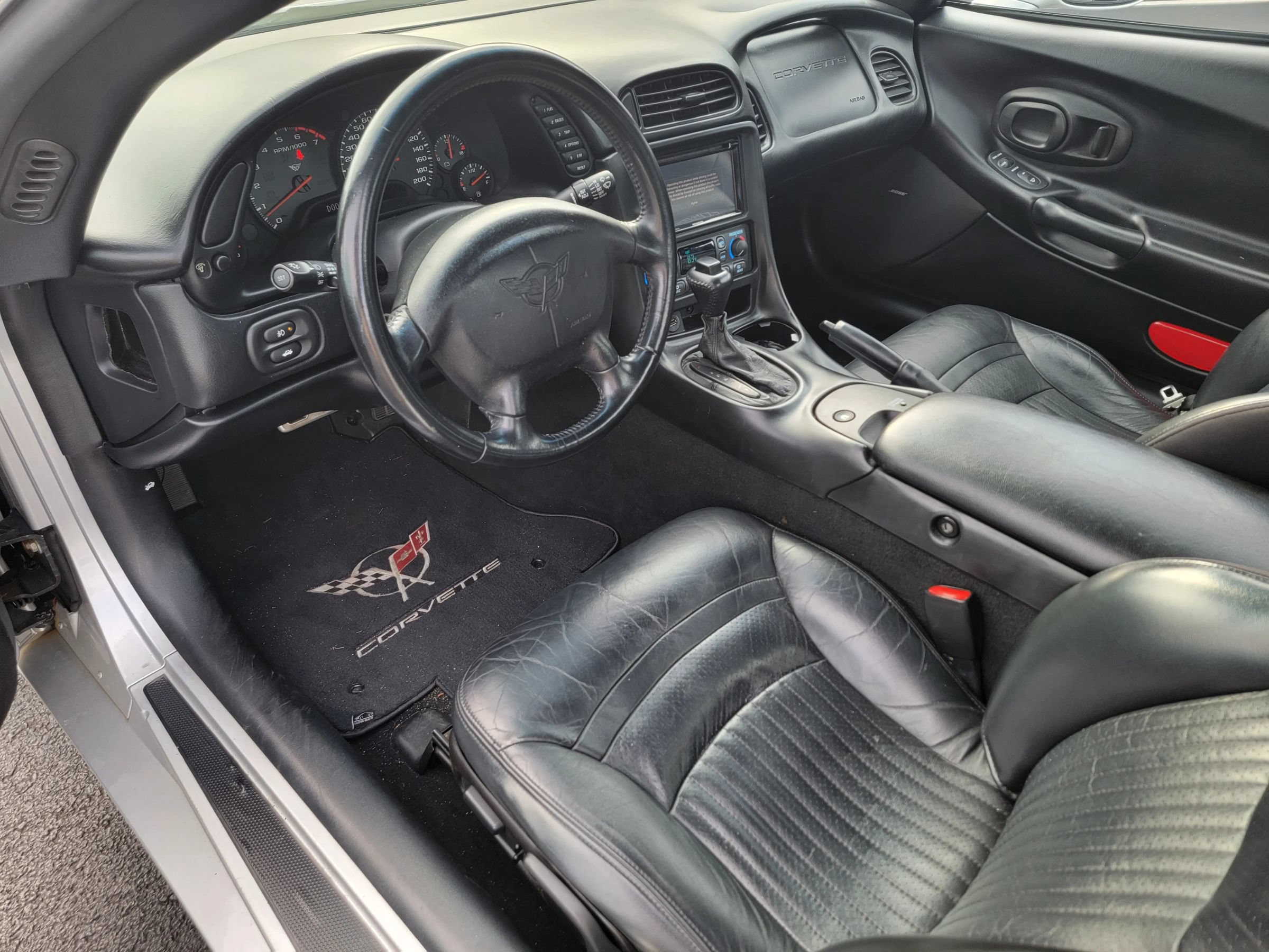 Used 2001 Chevrolet Corvette Convertible w/ Preferred Equipment Group1 RWD image 11