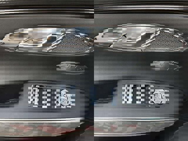 Used 2025 Genesis GV70 3.5T Sport w/ Sport Advanced Package image 16