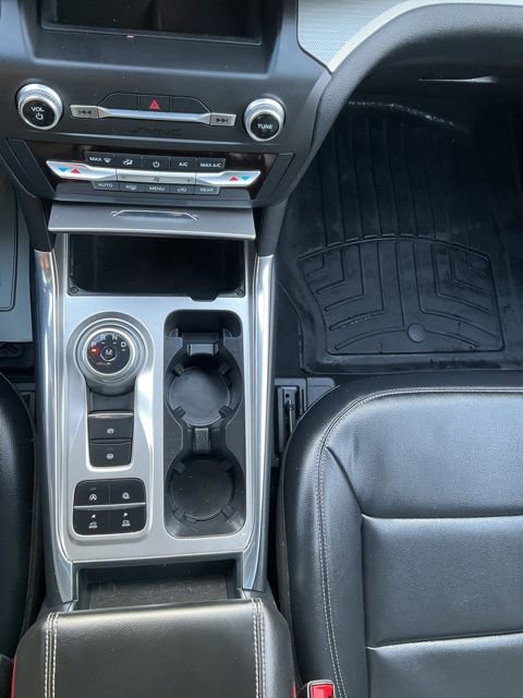 Used 2020 Ford Explorer XLT w/ Equipment Group 202A image 22
