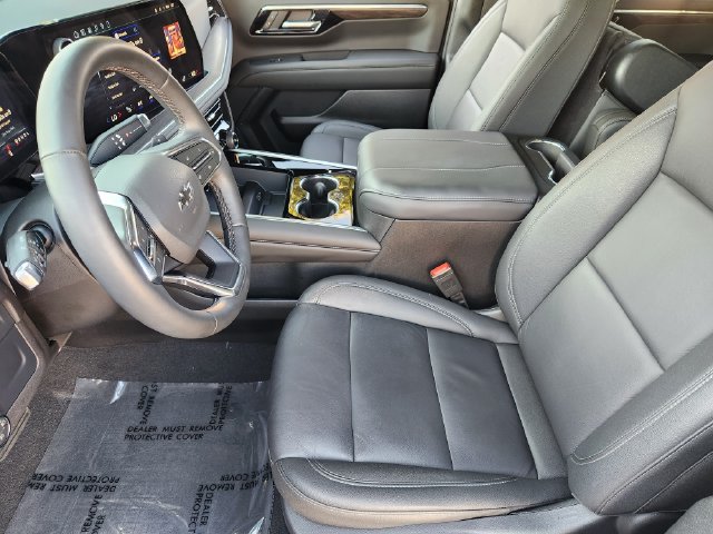 Used 2026 Chevrolet Tahoe Z71 w/ Comfort Package AWD/4WD image 4