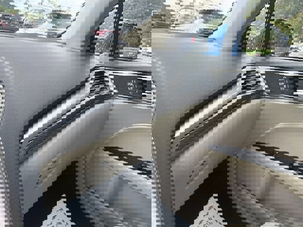 Used 2019 Ford Fusion SEL image 47