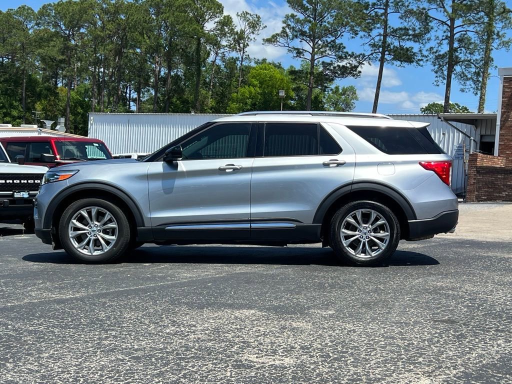 Used 2024 Ford Explorer Limited RWD image 2