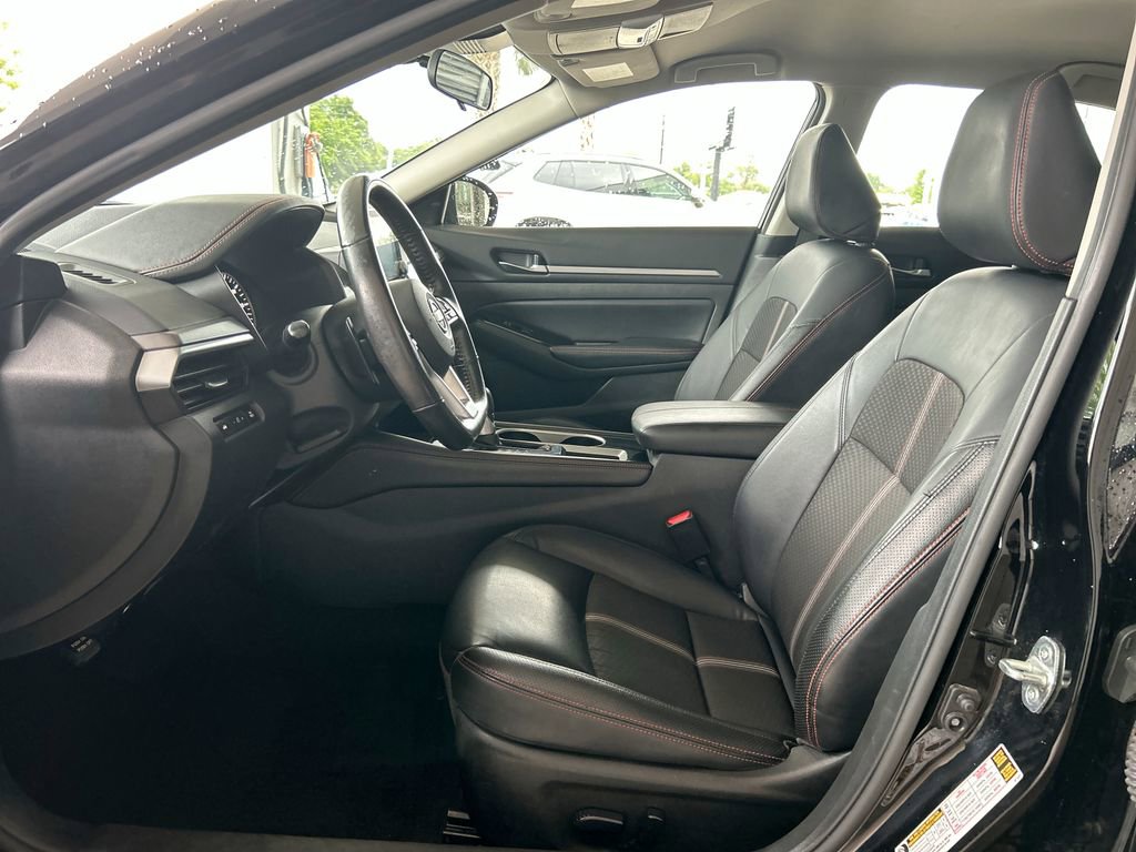 Used 2024 Nissan Altima 2.5 SR FWD image 10
