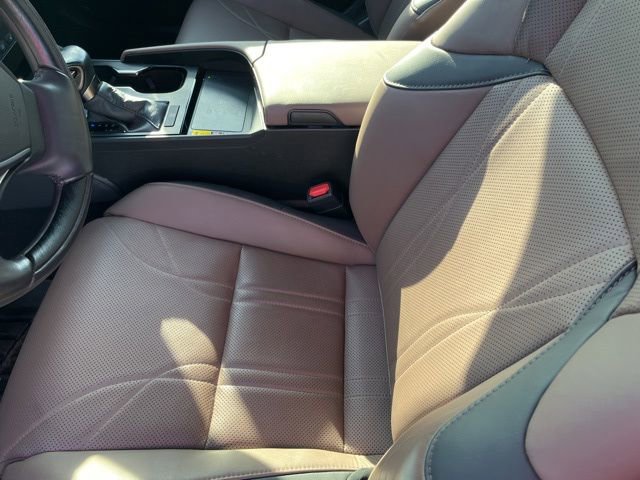 Used 2024 Lexus ES 350 Ultra Luxury image 10