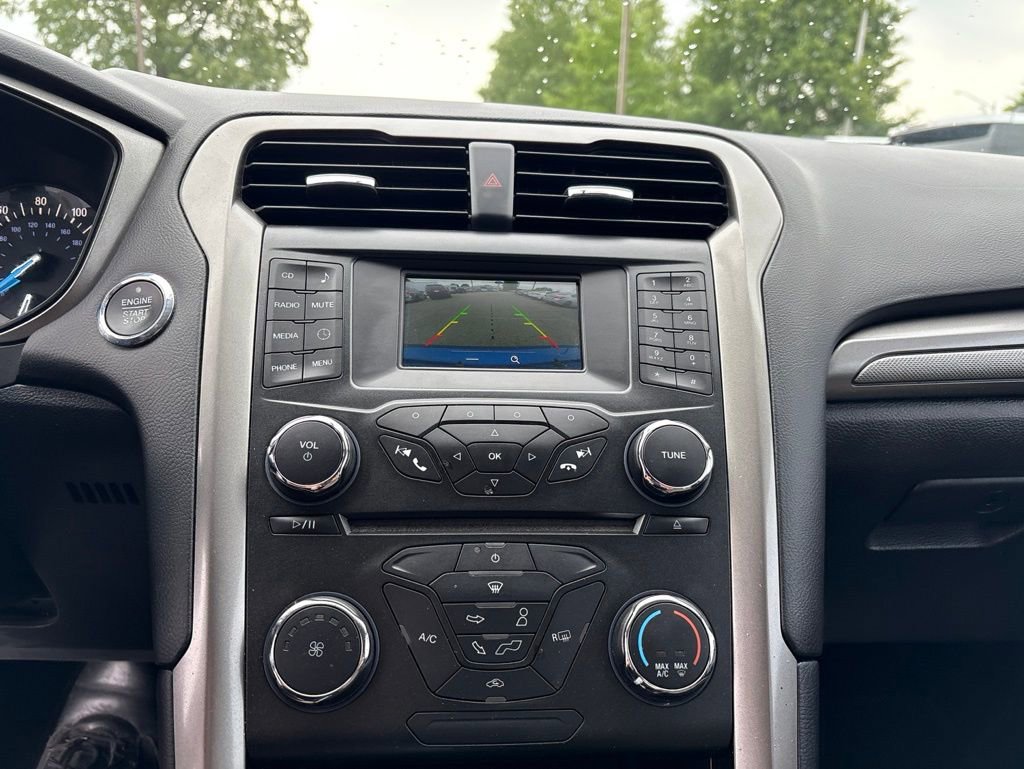 Used 2018 Ford Fusion S FWD image 38