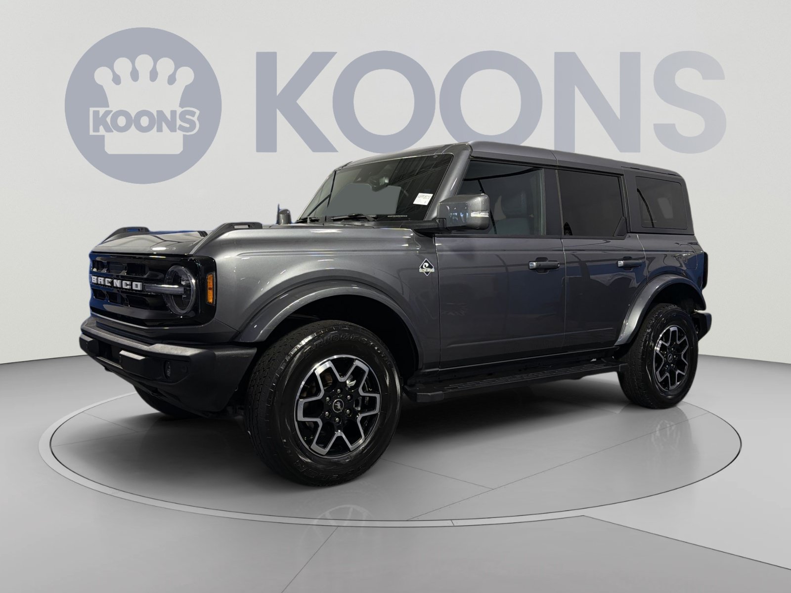 Used 2023 Ford Bronco Outer Banks AWD/4WD image 1