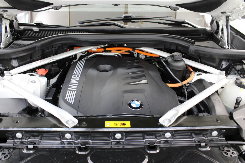 Used 2025 BMW X5 xDrive50e AWD/4WD image 35