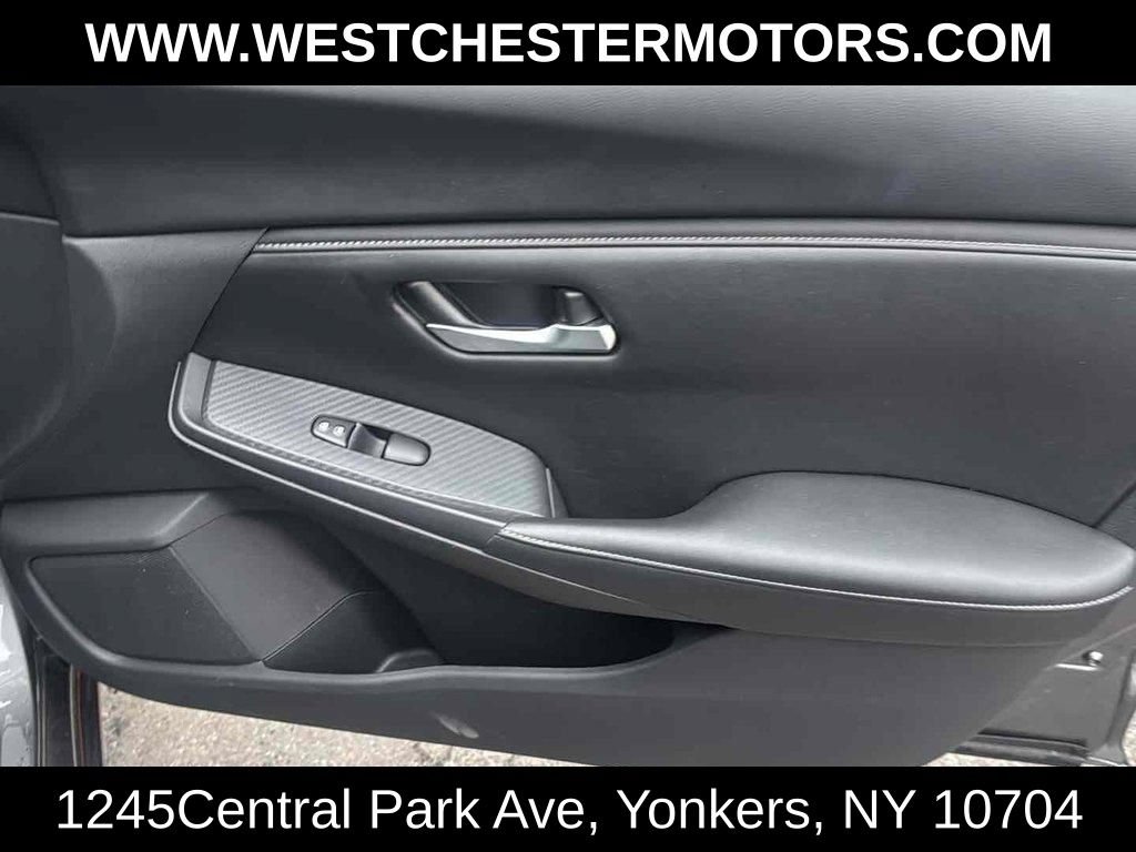 Used 2024 Nissan Sentra SV FWD image 13