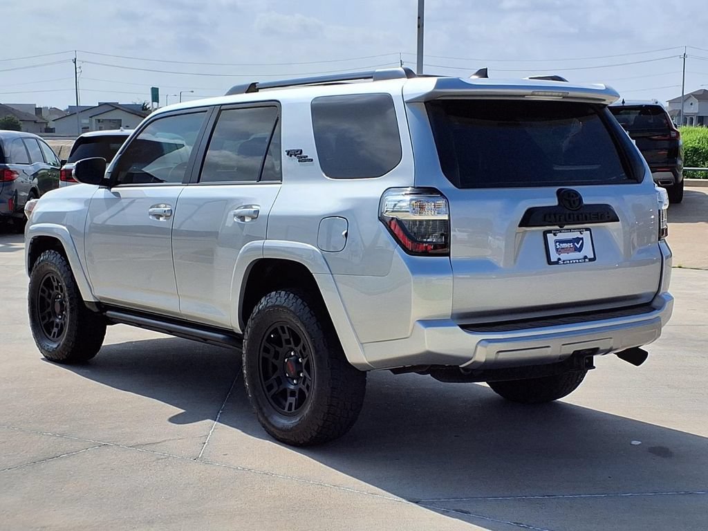 Used 2024 Toyota 4Runner TRD Off-Road Premium AWD/4WD image 5