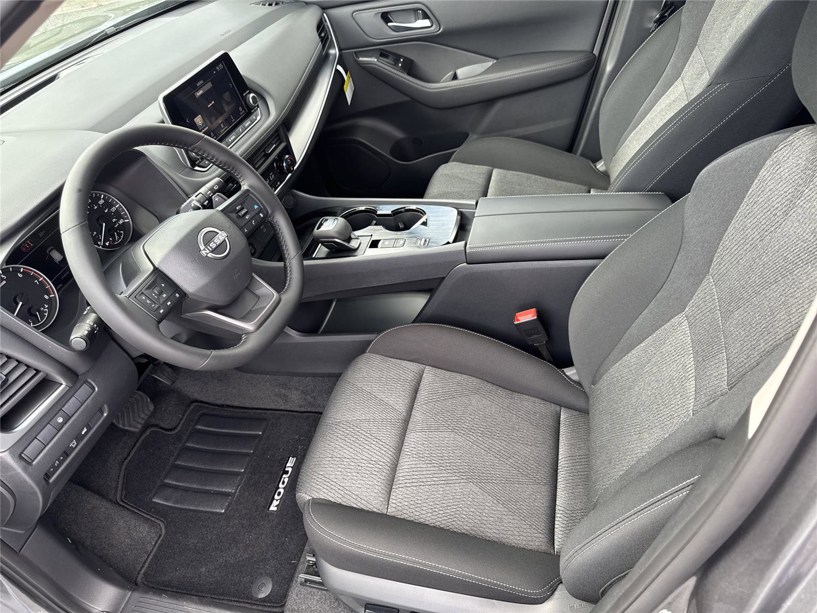 New 2026 Nissan Rogue SV FWD image 10