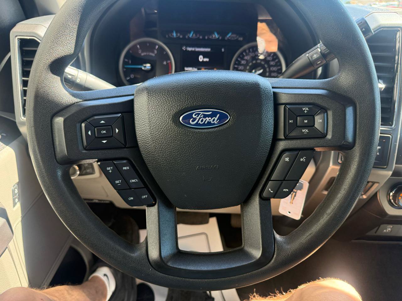 Used 2022 Ford F250 XLT AWD/4WD image 24