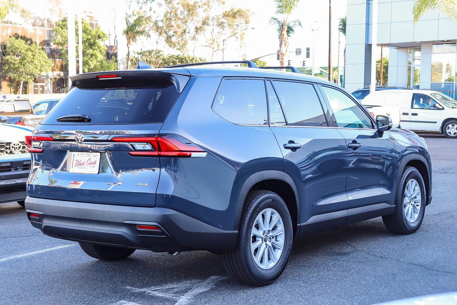 New 2026 Toyota Grand Highlander XLE image 7