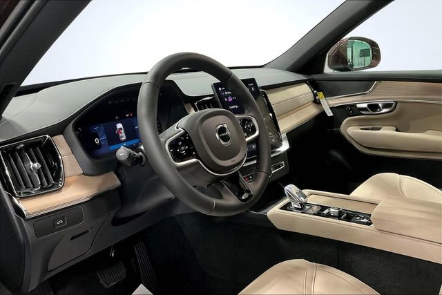 New 2026 Volvo XC90 B5 Core image 8