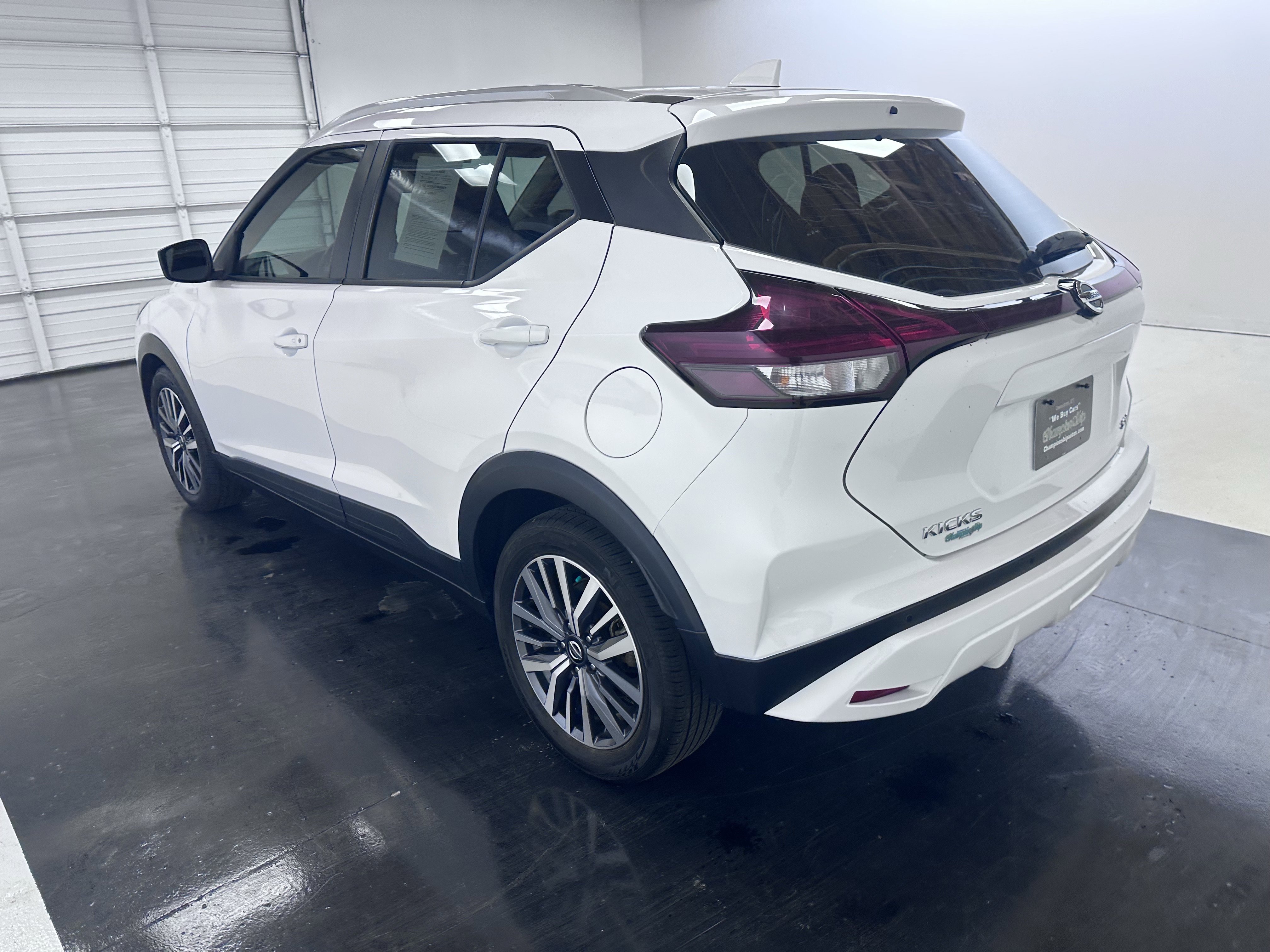 Used 2021 Nissan Kicks SV image 13