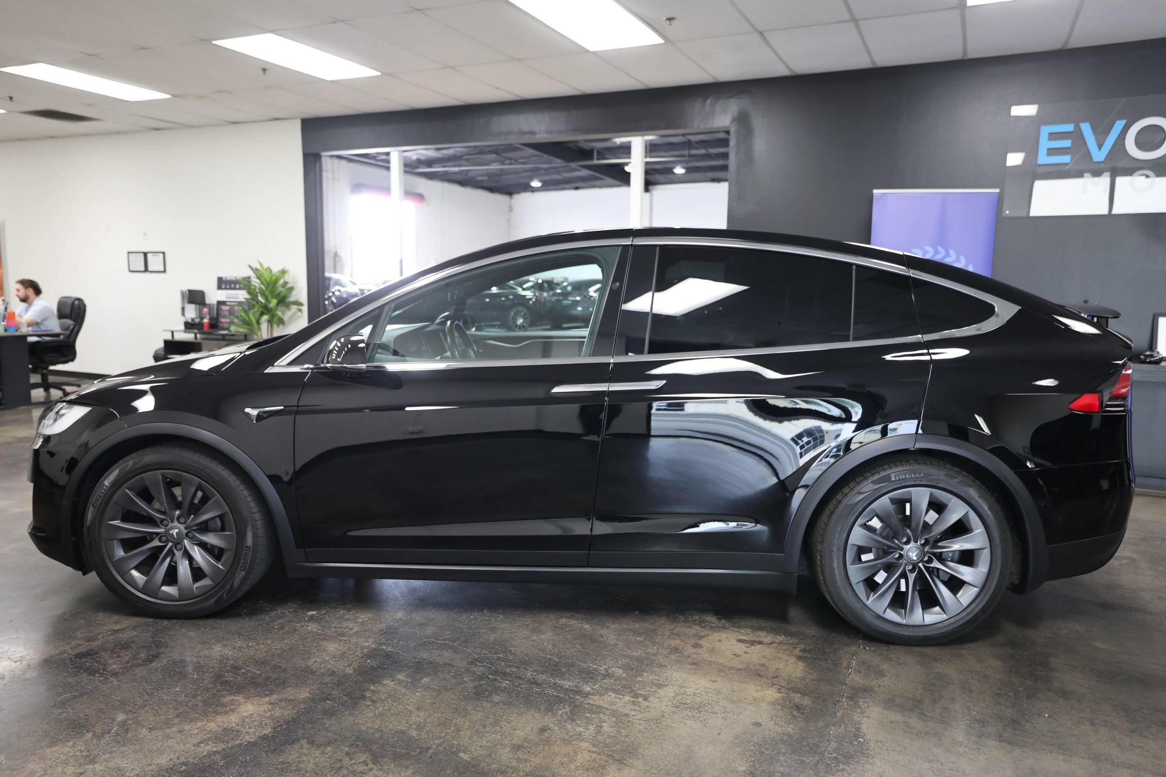 Used 2018 Tesla Model X 100D AWD/4WD image 11