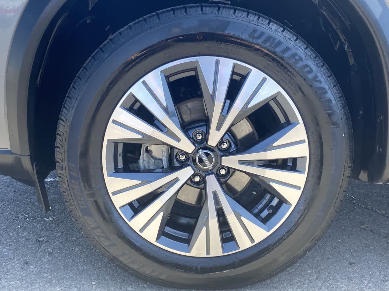 Used 2022 Nissan Rogue SV AWD/4WD image 10