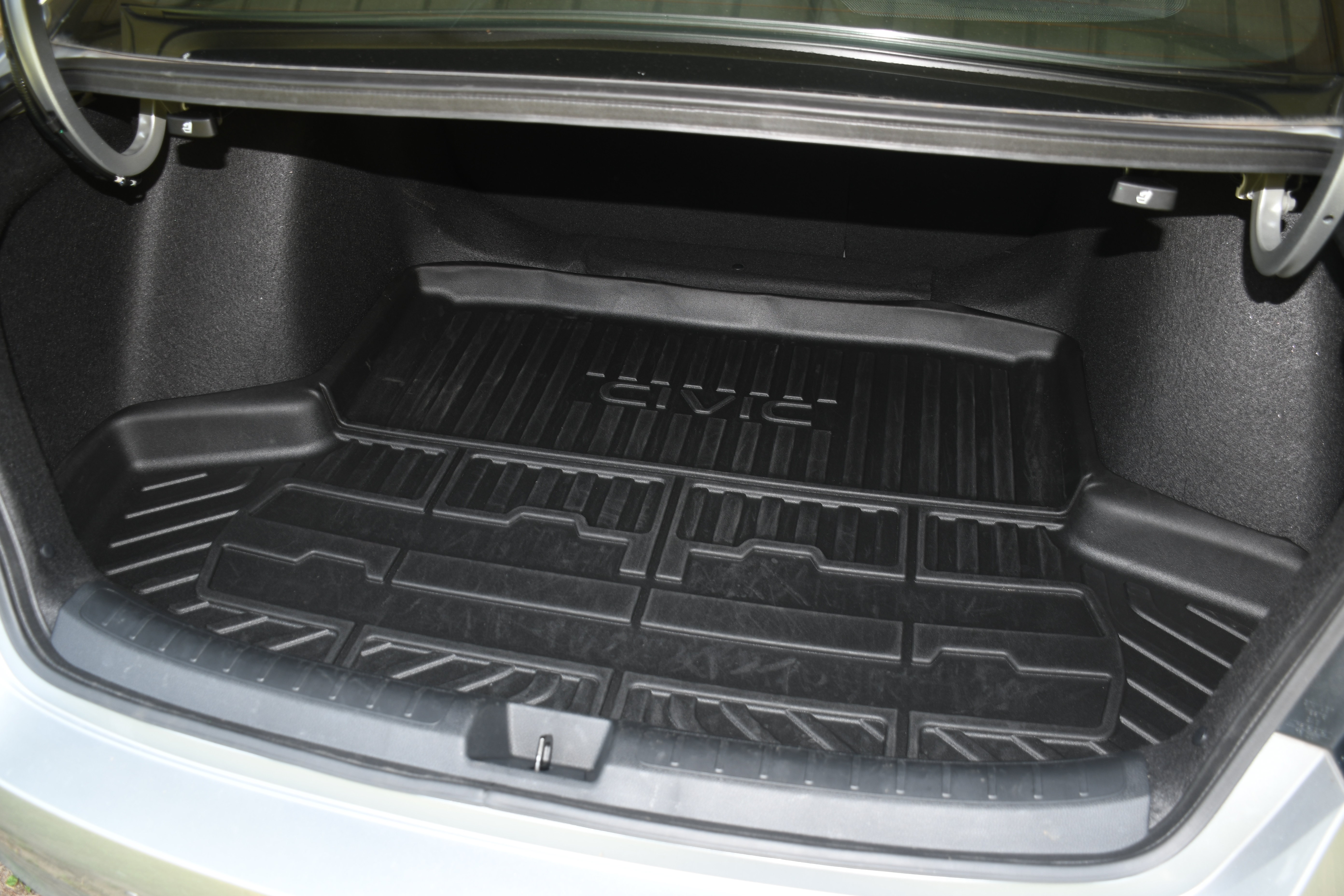 Certified 2025 Honda Civic Sport Touring image 18