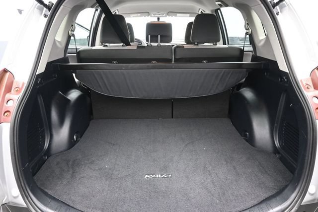 Used 2014 Toyota RAV4 LE AWD/4WD image 15