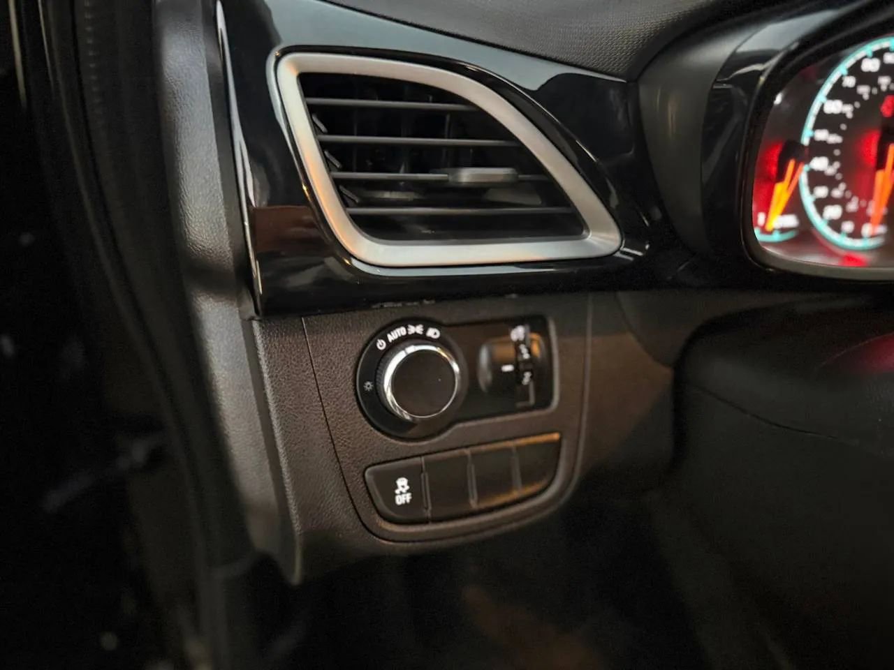 Used 2021 Chevrolet Spark LT w/ Spark Special Edition image 33