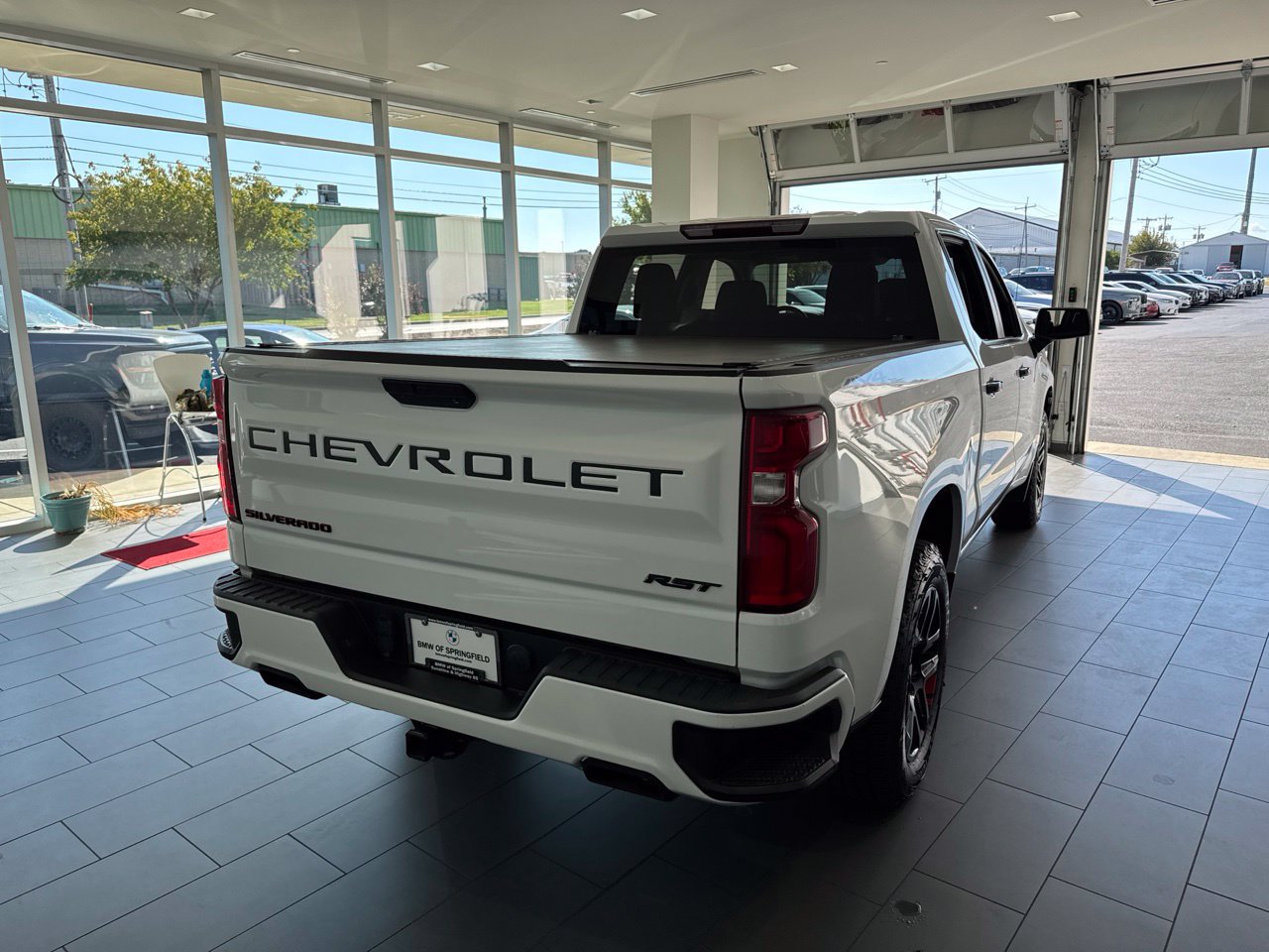 Used 2022 Chevrolet Silverado 1500 RST w/ Redline Edition AWD/4WD image 7
