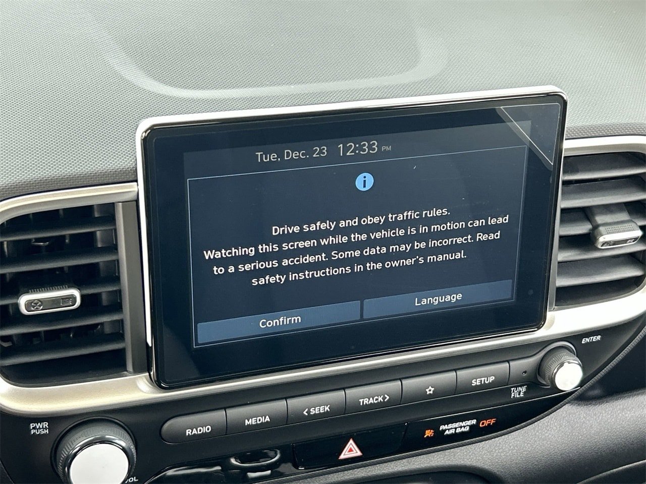 New 2026 Hyundai Venue SE FWD image 24
