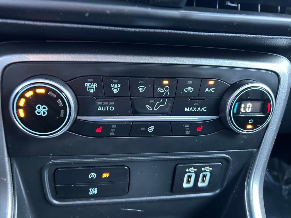 Used 2020 Ford EcoSport SES image 30