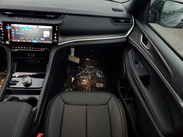 New 2026 Jeep Grand Cherokee Limited AWD/4WD image 19