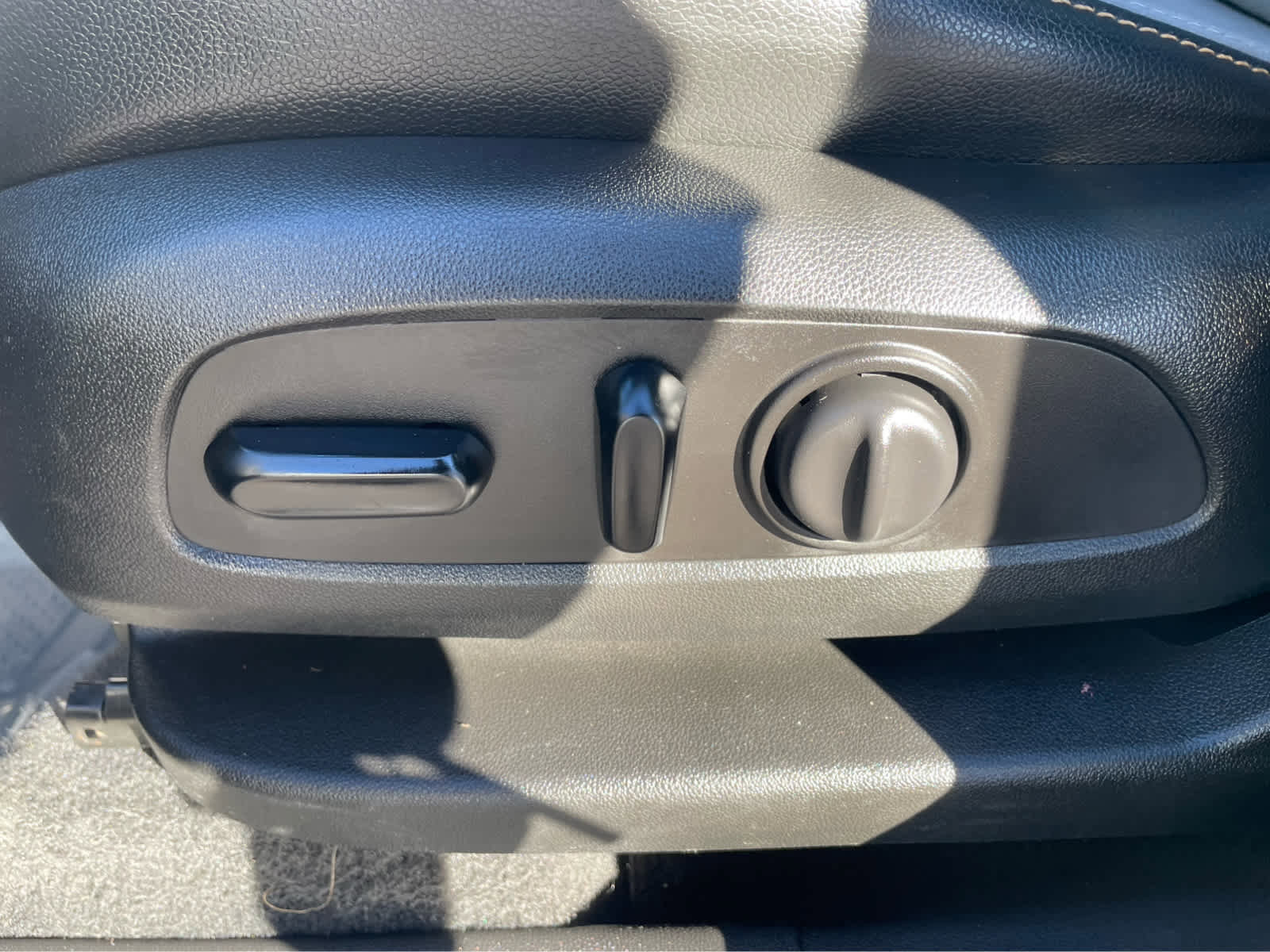 Used 2020 GMC Terrain SLT image 15