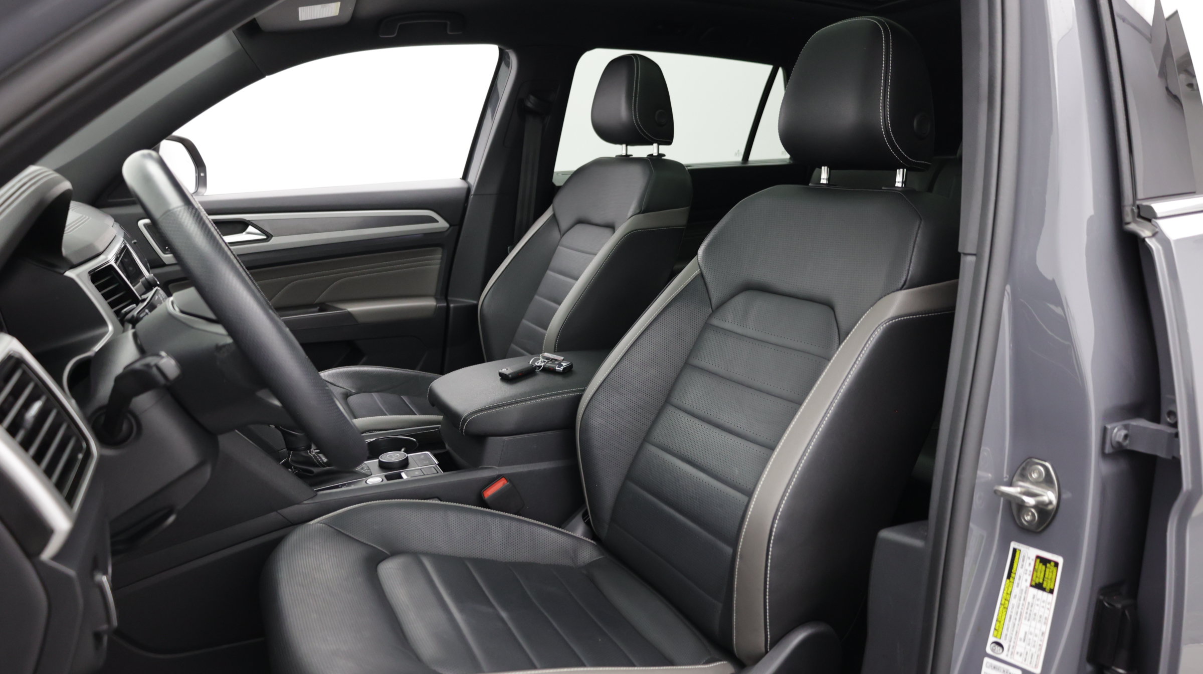 Used 2023 Volkswagen Atlas Cross Sport SEL Premium R-Line AWD/4WD image 19