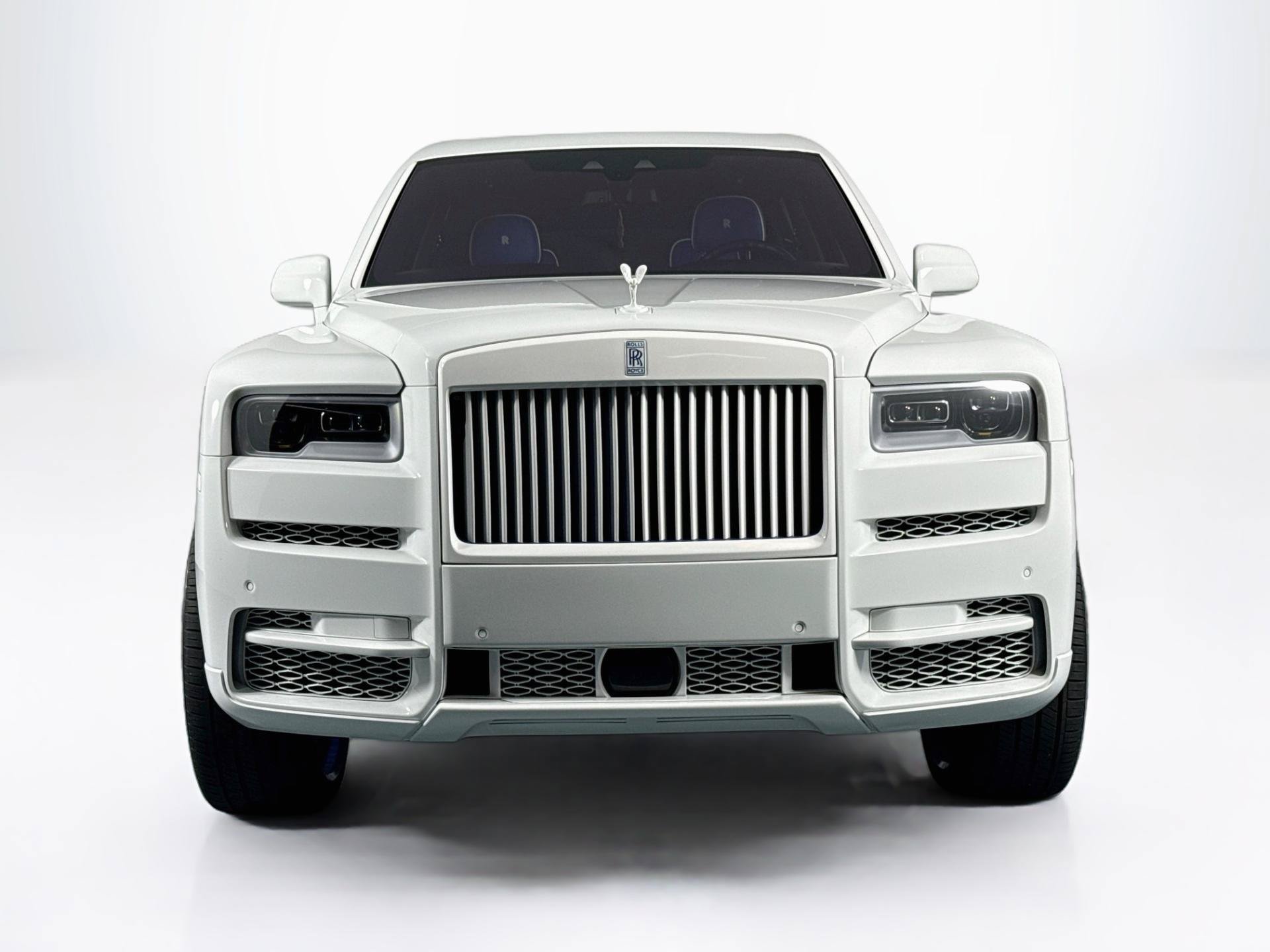 Used 2023 Rolls-Royce Cullinan Black Badge w/ Driver's Package AWD/4WD video 2