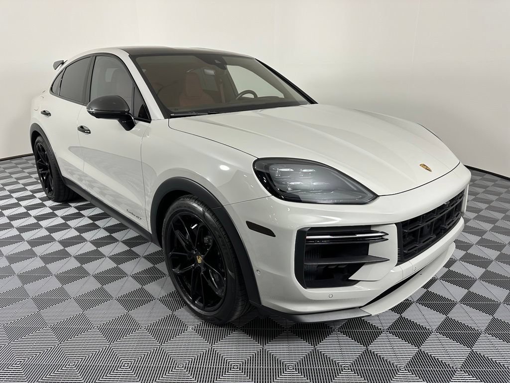 Certified 2024 Porsche Cayenne Turbo GT AWD/4WD image 12
