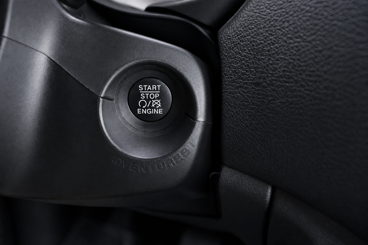 Used 2021 Jeep Renegade Latitude AWD/4WD image 39