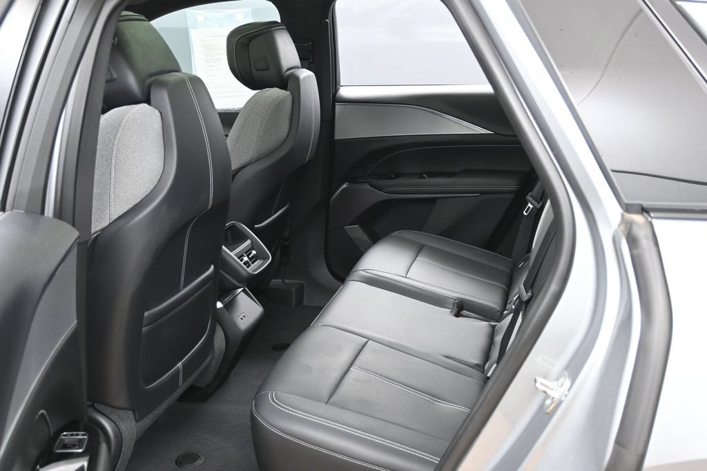 Used 2024 Cadillac Lyriq Tech RWD image 13