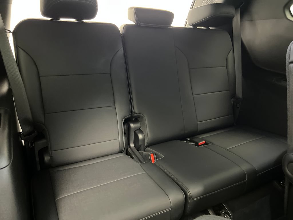 Used 2026 Buick Enclave Preferred FWD image 39