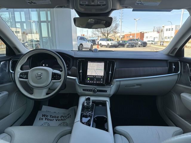 Used 2022 Volvo S90 B6 Inscription w/ Advanced Package image 37