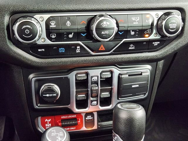Used 2024 Jeep Wrangler Unlimited image 18