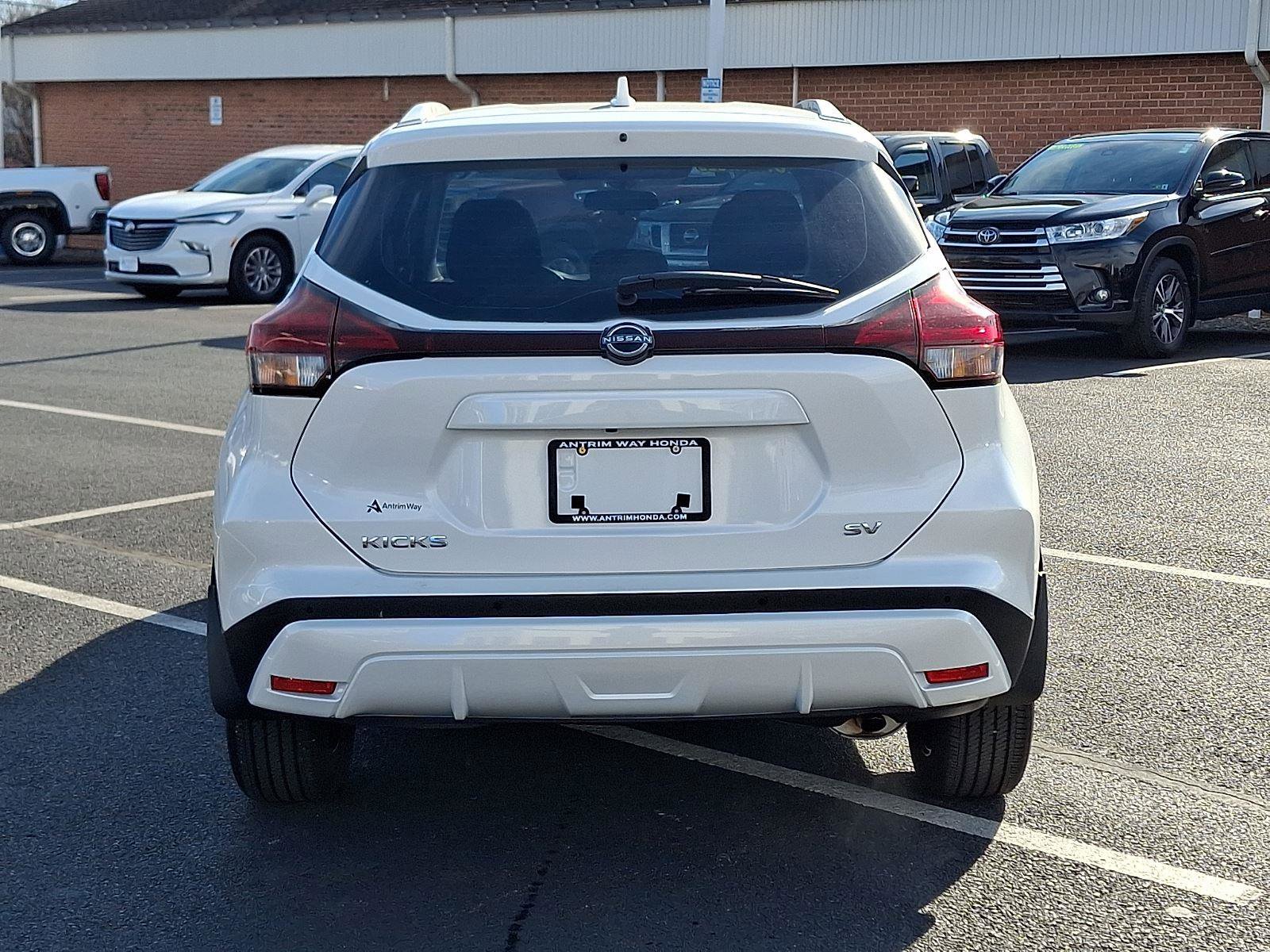 Used 2024 Nissan Kicks SV image 5