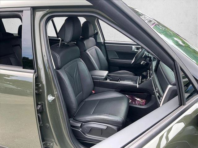 Used 2024 Hyundai Santa Fe SEL FWD image 9