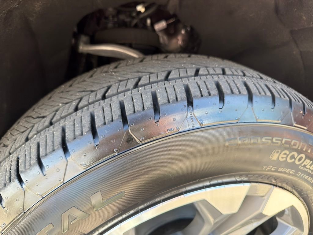 Used 2025 Chevrolet Tahoe LT w/ Comfort Package image 27