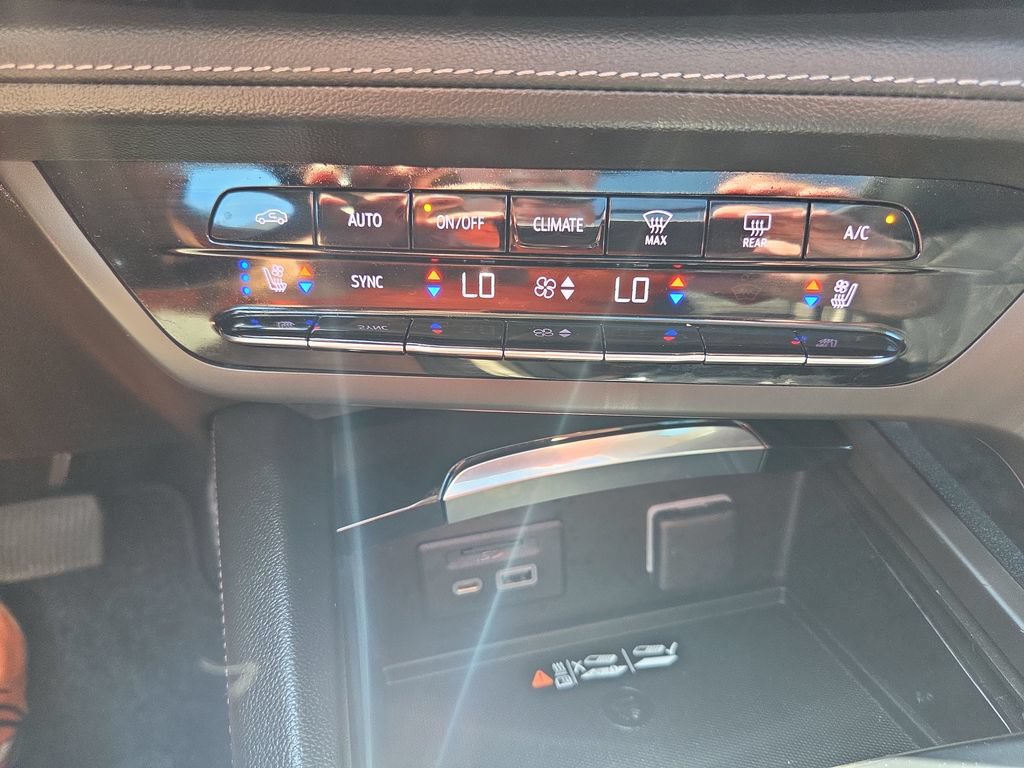 Certified 2023 Buick Envision Avenir AWD/4WD image 24