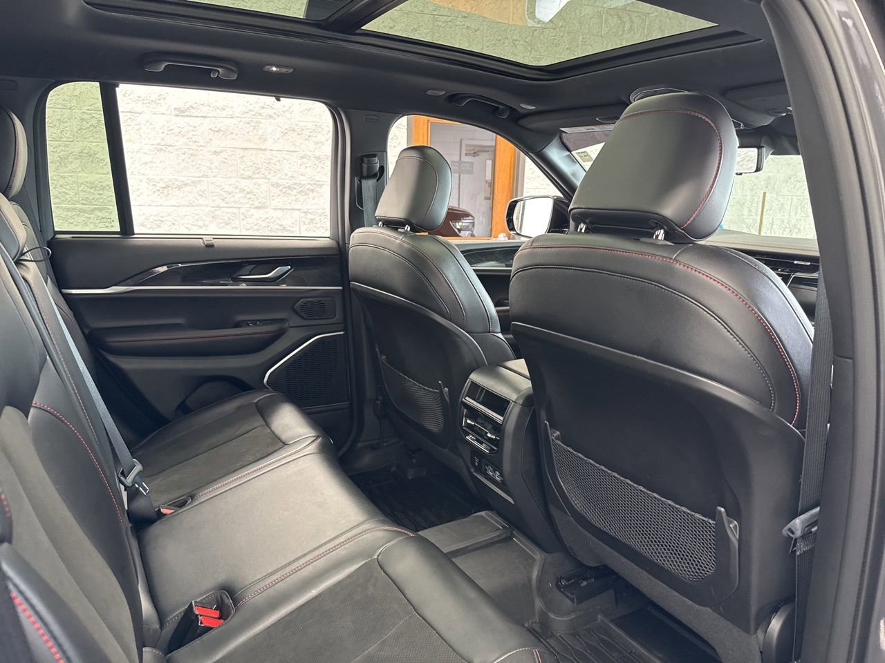 Used 2022 Jeep Grand Cherokee Trailhawk w/ ADV Protech Group II image 50