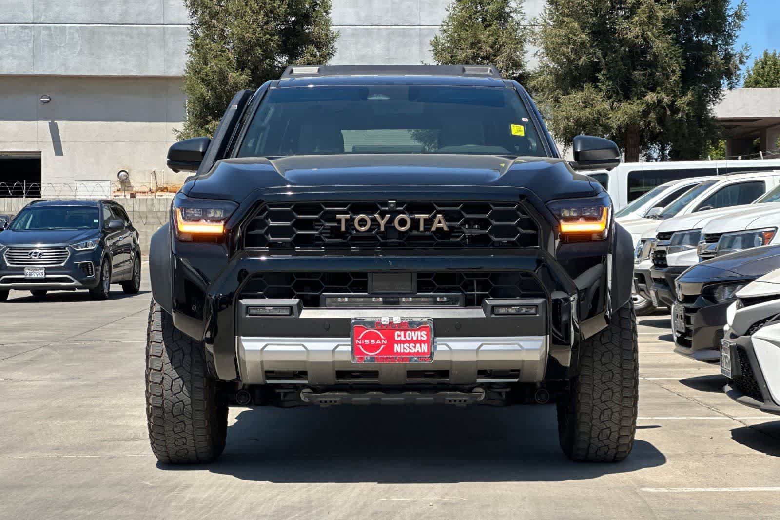 Used 2025 Toyota 4Runner Trailhunter AWD/4WD image 11