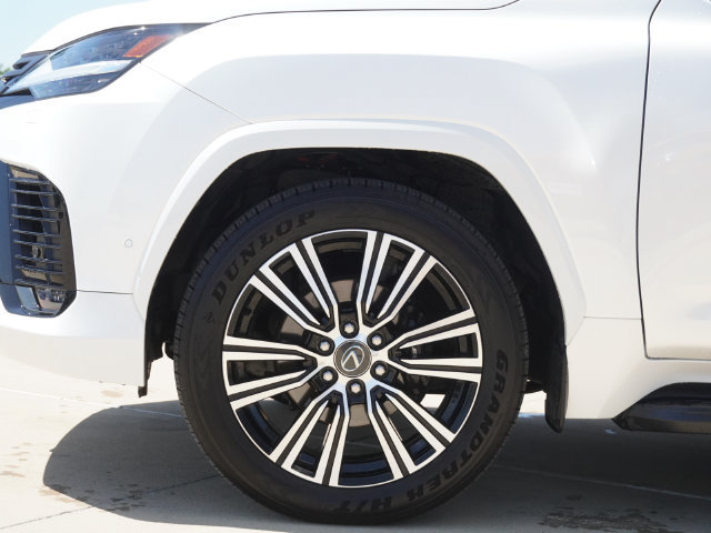 Used 2025 Lexus LX 700h Luxury w/ Appearance Package AWD/4WD image 8