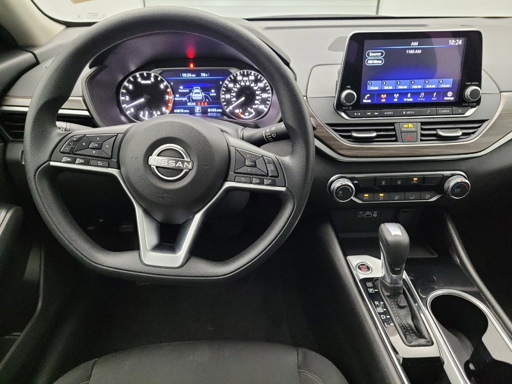 Used 2024 Nissan Altima 2.5 SV image 22