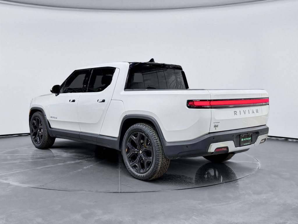 Used 2024 Rivian R1T Adventure Dual AWD/4WD image 2