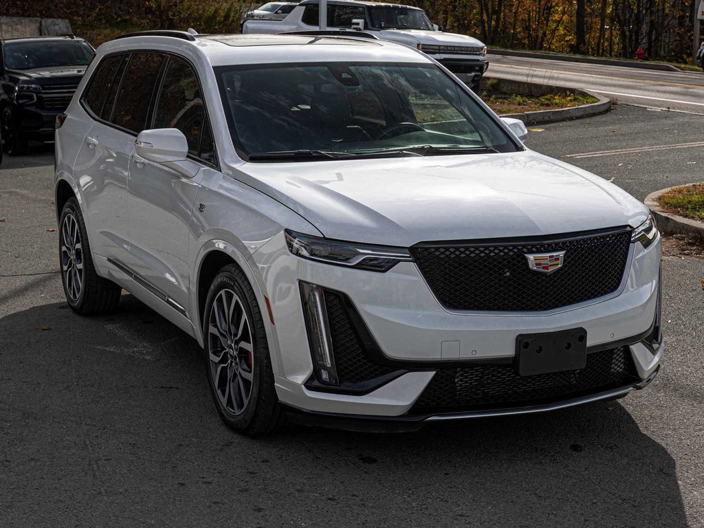 Used 2025 Cadillac XT6 Sport image 3