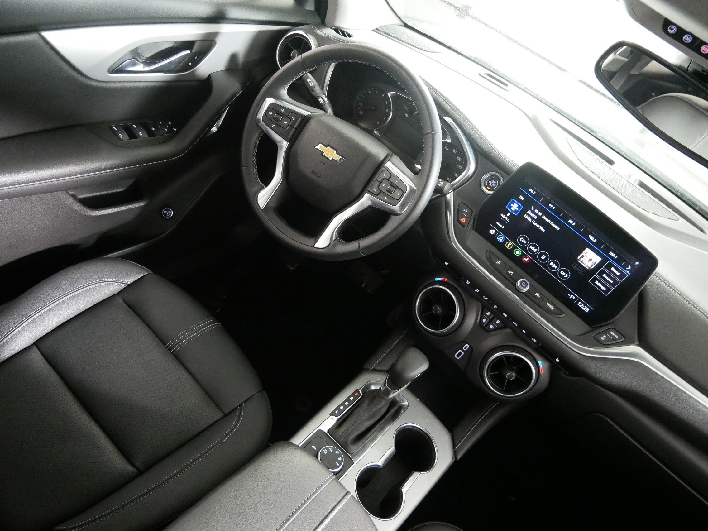 Used 2024 Chevrolet Blazer LT w/ LPO, Floor Liner Package image 9