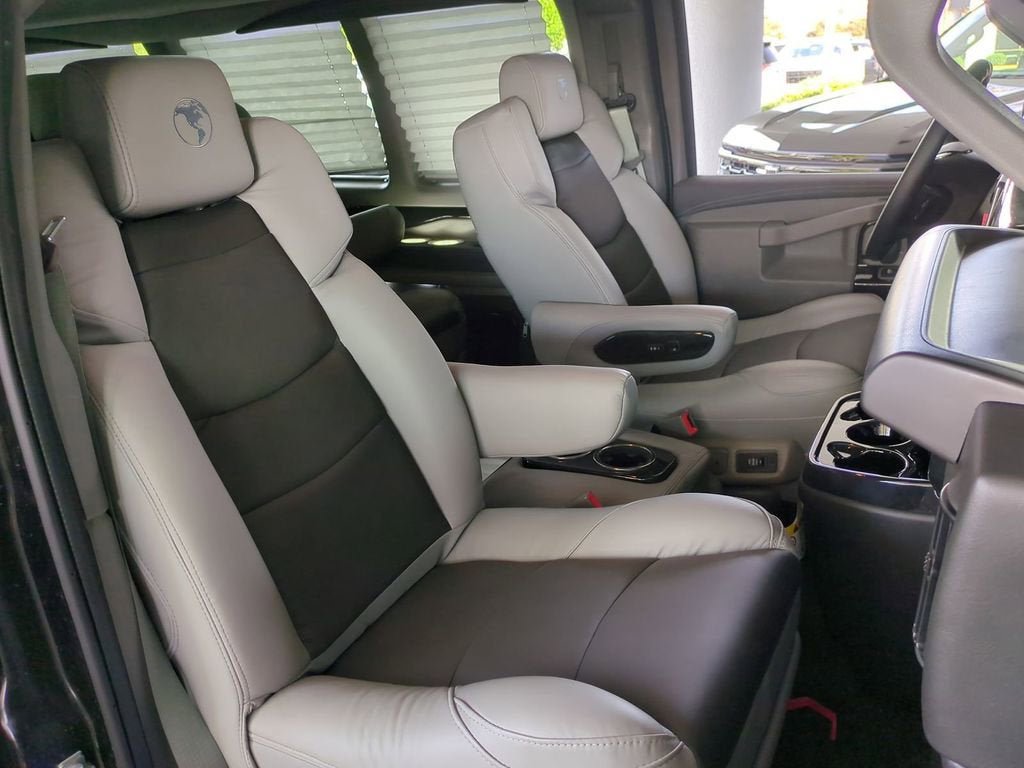 New 2025 GMC Savana 2500 Extended w/ Driver Convenience Package RWD image 28