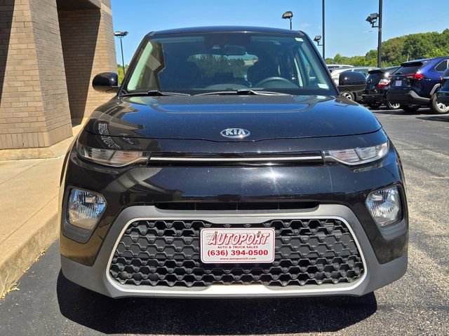 Used 2021 Kia Soul S image 2