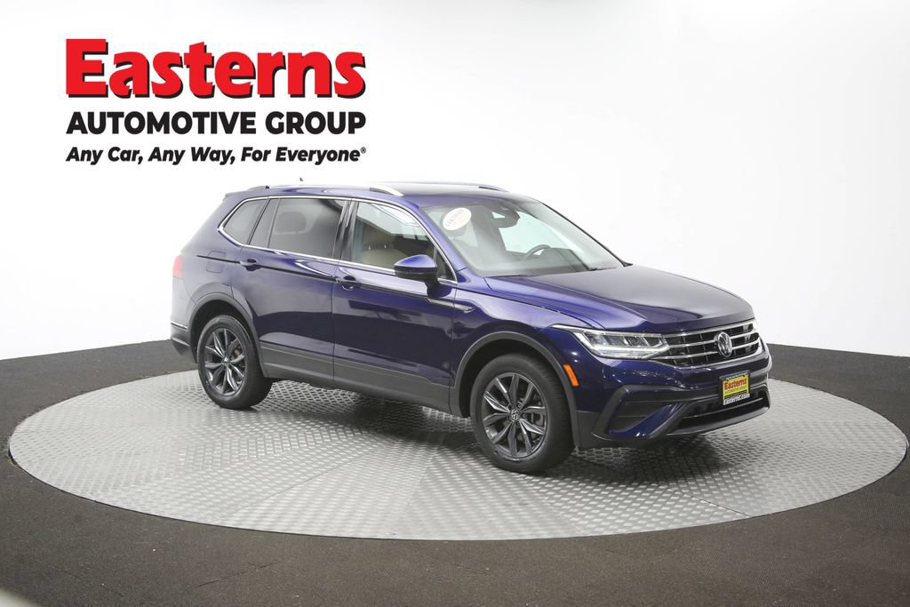 Used 2022 Volkswagen Tiguan SE w/ Panoramic Sunroof Package AWD/4WD image 98